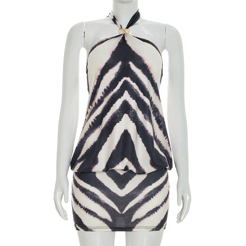 DZHT J26DS100 printed halter neckline and gold ring decorative backless dress