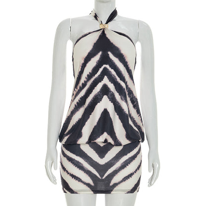 DZHT J26DS100 printed halter neckline and gold ring decorative backless dress