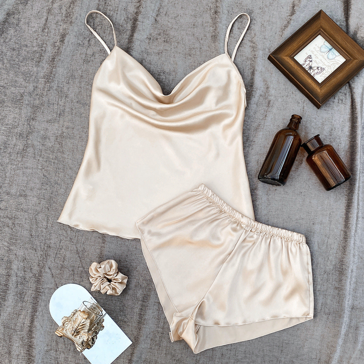 DNL pure color Ice Silk suspender shorts suit lightweight two-piece set