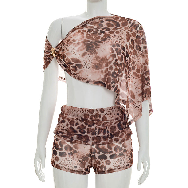 DZHT J26ST186 spring and summer cropped shorts animal mesh cape suit