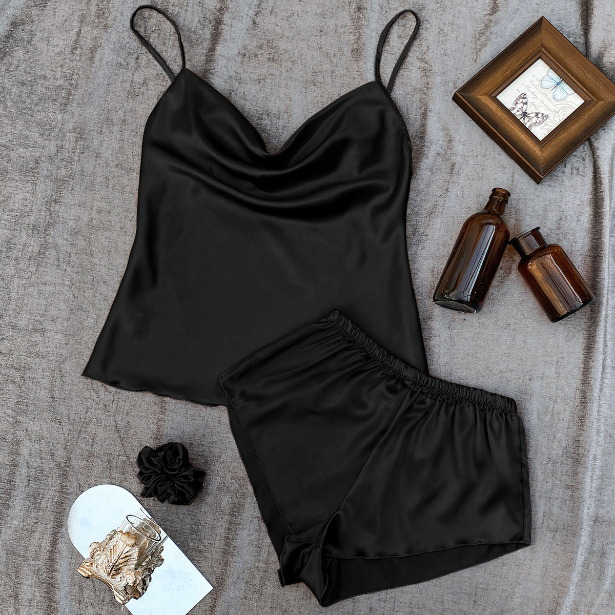 DNL pure color Ice Silk suspender shorts suit lightweight two-piece set