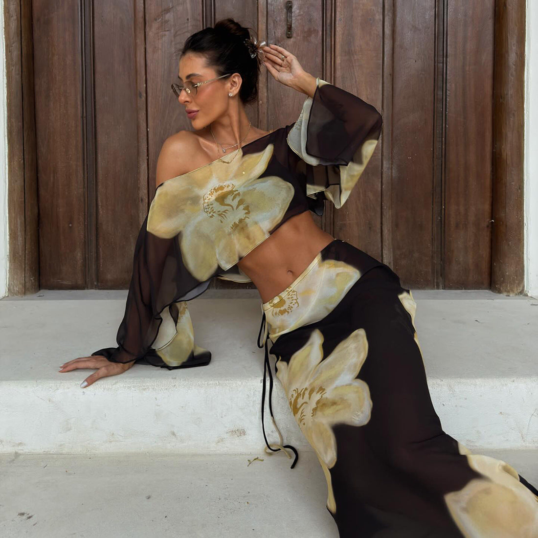 SXR autumn and winter off-shoulder midriff-baring top high waist drawstring printed skirt