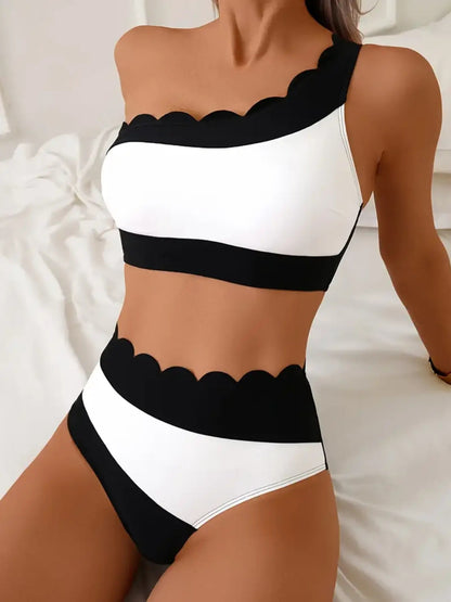CL (S-2XL) 2026 one-shoulder split swimsuit female black and white contrast color ruffled high waist bikini