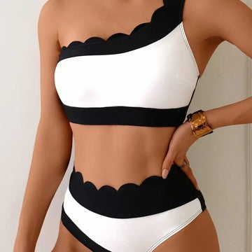 CL (S-2XL) 2026 one-shoulder split swimsuit female black and white contrast color ruffled high waist bikini